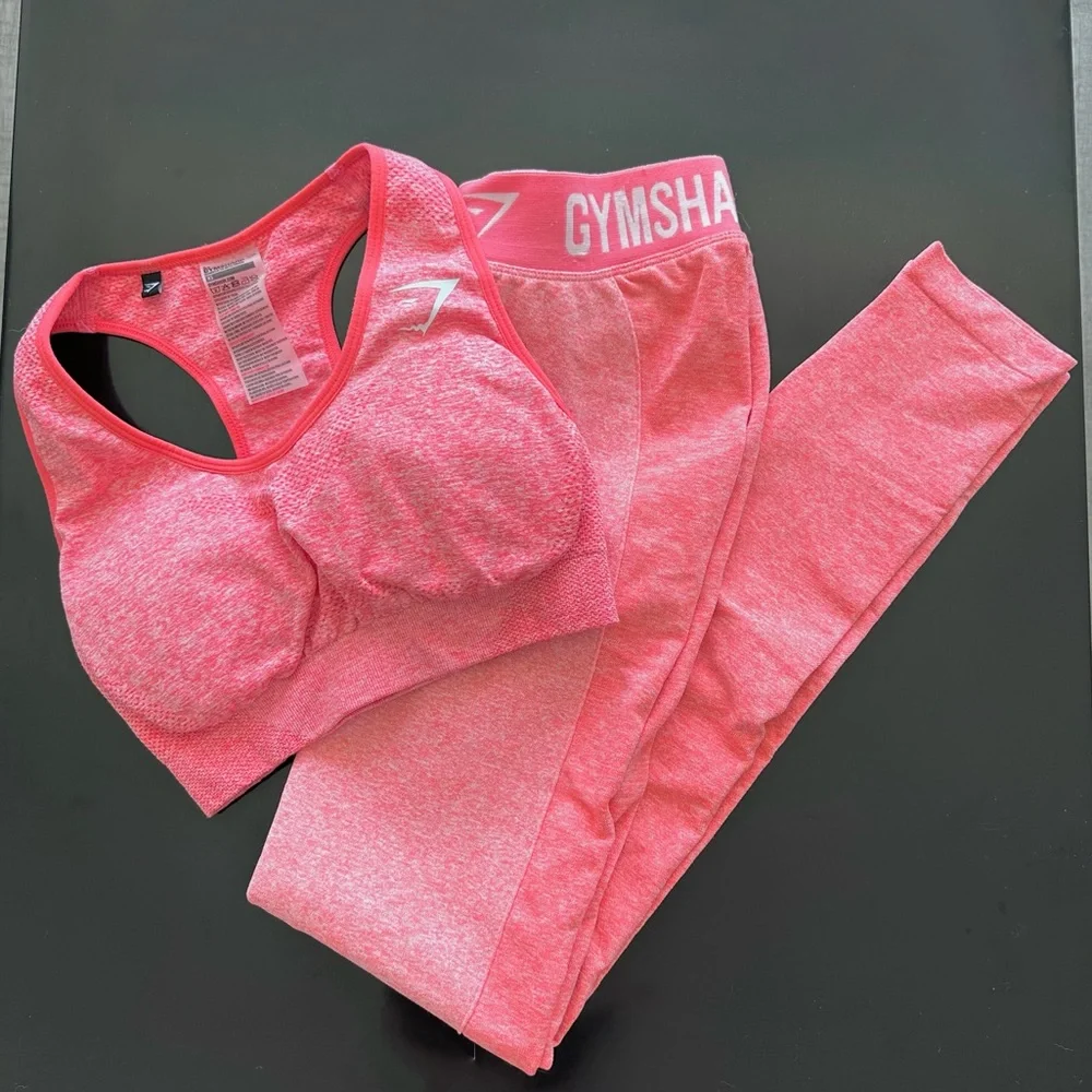 Gymshark set - Picture 1 of 3